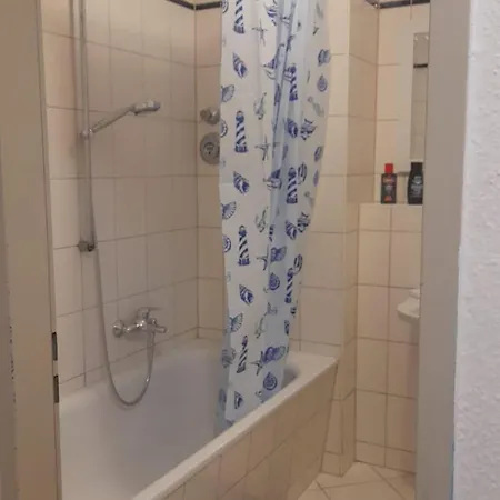 Apartment 6 *